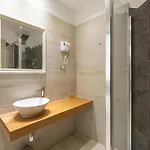 Domu Ajaju 招待所 3*