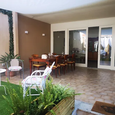 Domu Ajaju Гостевой дом 3*
